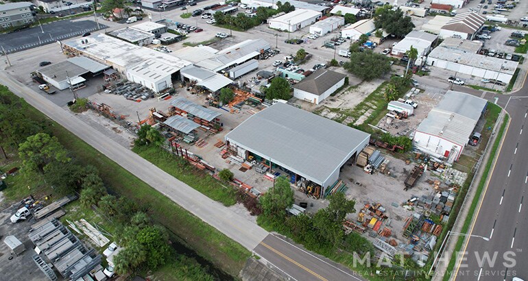 More Photos Of 2765 Fowler St, Fort Myers Warehouse For Lease