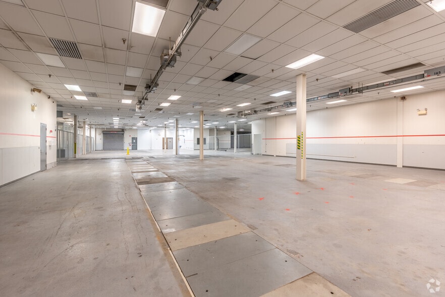 More Photos Of 3590 W 3rd Ave, Eugene Manufacturing For Lease