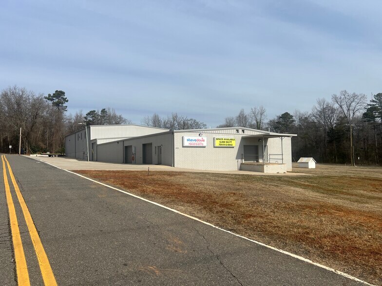 Primary Photo Of 5939 Wilkinson Blvd, Belmont Manufacturing For Lease