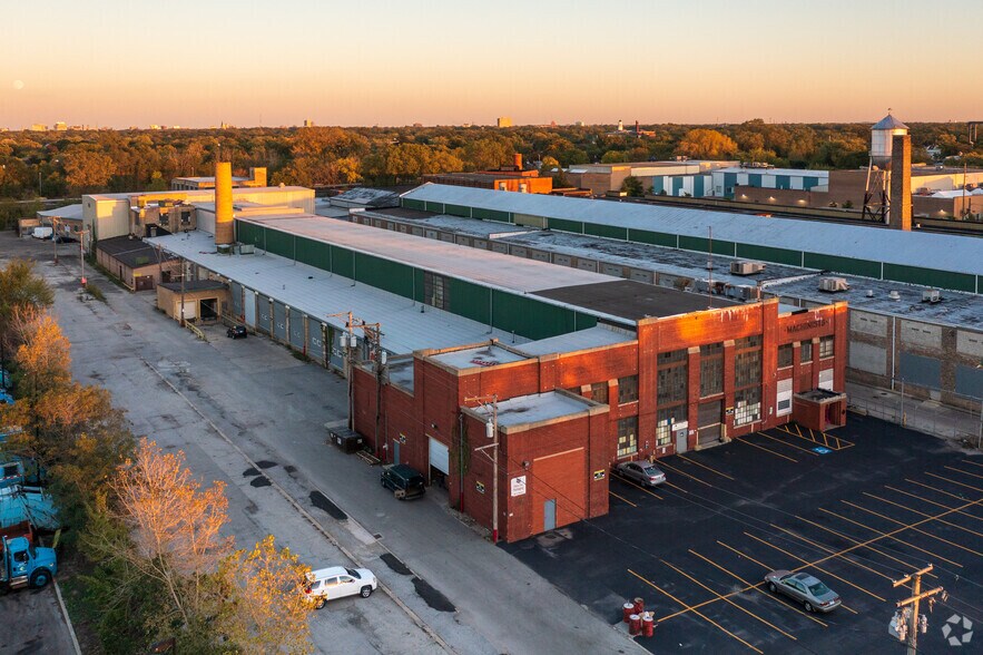 More Photos Of 5301-5323 S Western Blvd, Chicago Warehouse For Lease