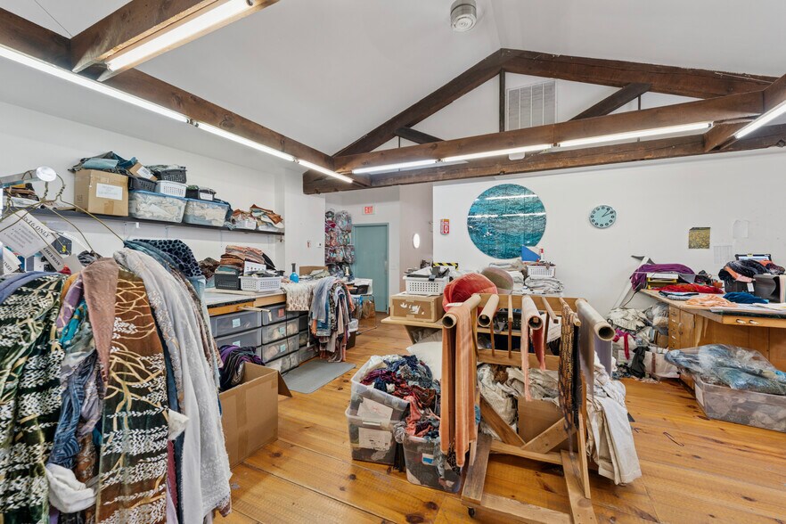 More Photos Of 1412 S Broad St, Philadelphia Storefront For Sale
