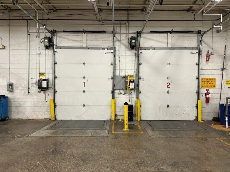 More Photos Of 100 N Byrne Rd, Toledo Light Distribution For Sale