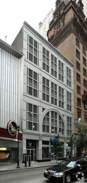 More Photos Of 1416-1418 Chestnut St, Philadelphia Parking Garage For Lease