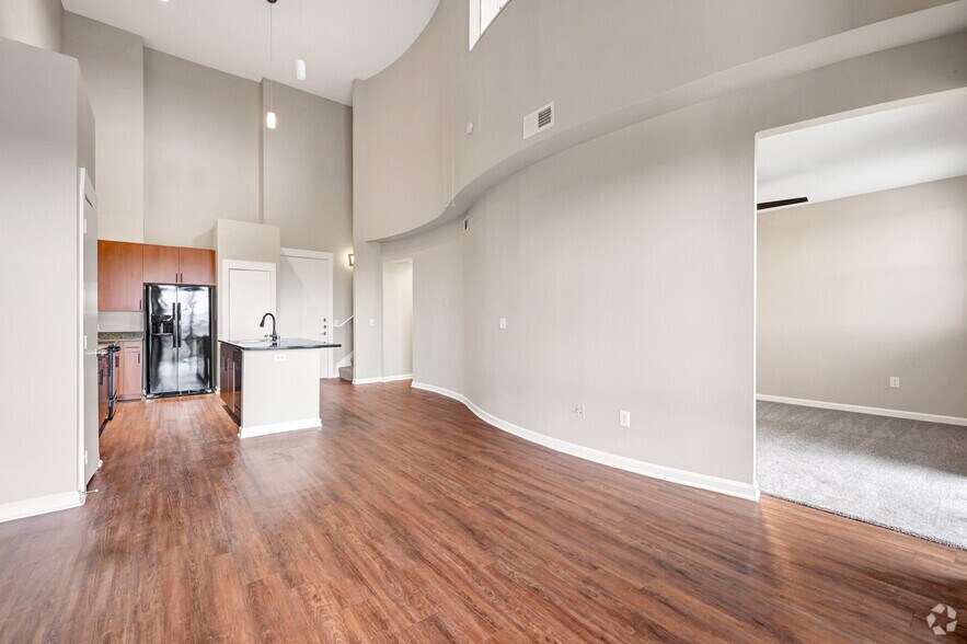 More Photos Of 251 Town Center Ln, Keller Apartments For Lease