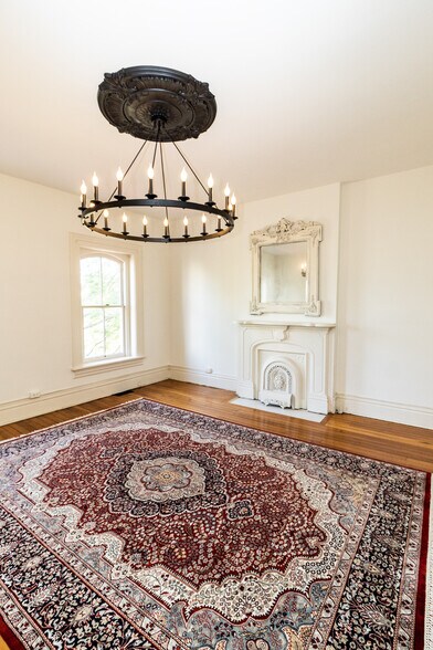 More Photos Of 126 W Church St, Newark Office Residential For Sale
