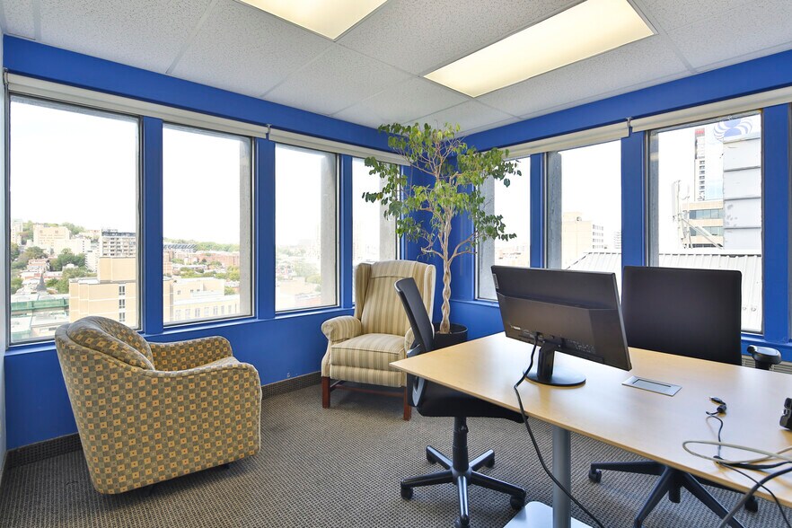 More Photos Of 666 Rue Sherbrooke O, Montréal Office Residential For Lease