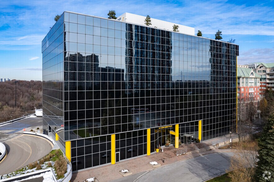 More Photos Of 12 Concorde Pl, Toronto Office For Lease