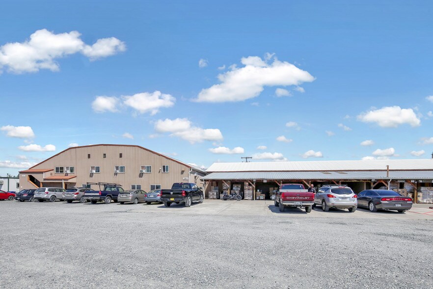 More Photos Of 164 W Smith Rd, Bellingham Distribution For Sale