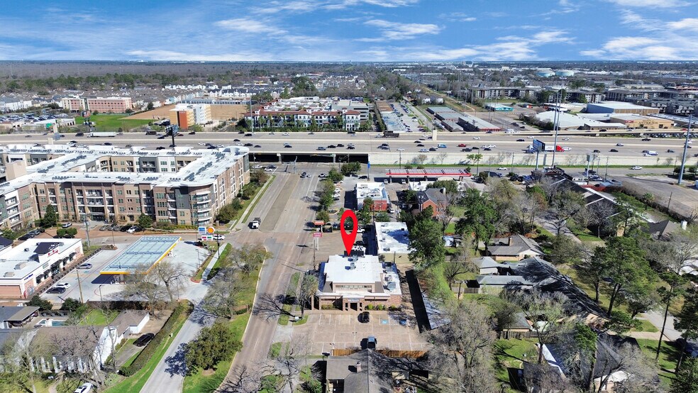 More Photos Of 926 N Wilcrest Dr, Houston Medical For Sale