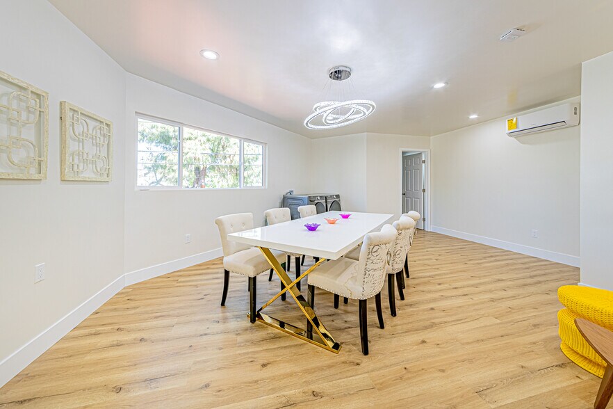 More Photos Of 5633 La Mirada Ave, Los Angeles Apartments For Sale