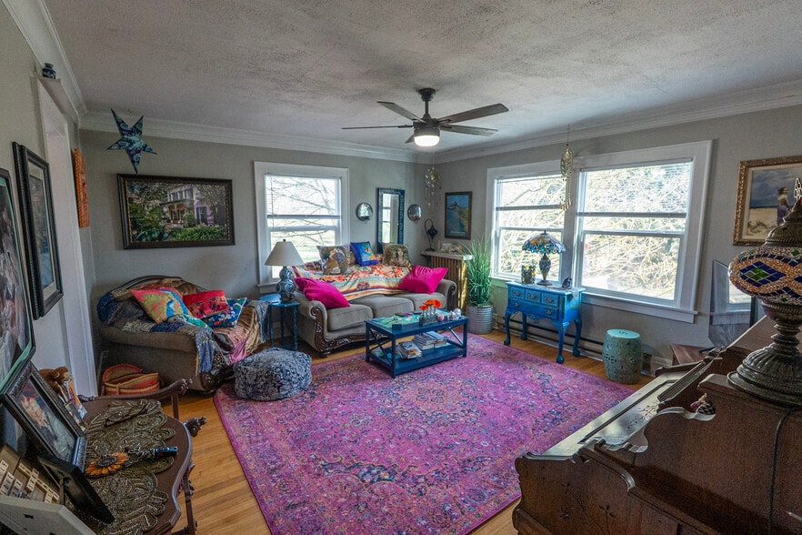 More Photos Of , Tacoma Multifamily For Sale