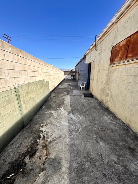 More Photos Of 1032 1st St, Pomona General Retail For Sale