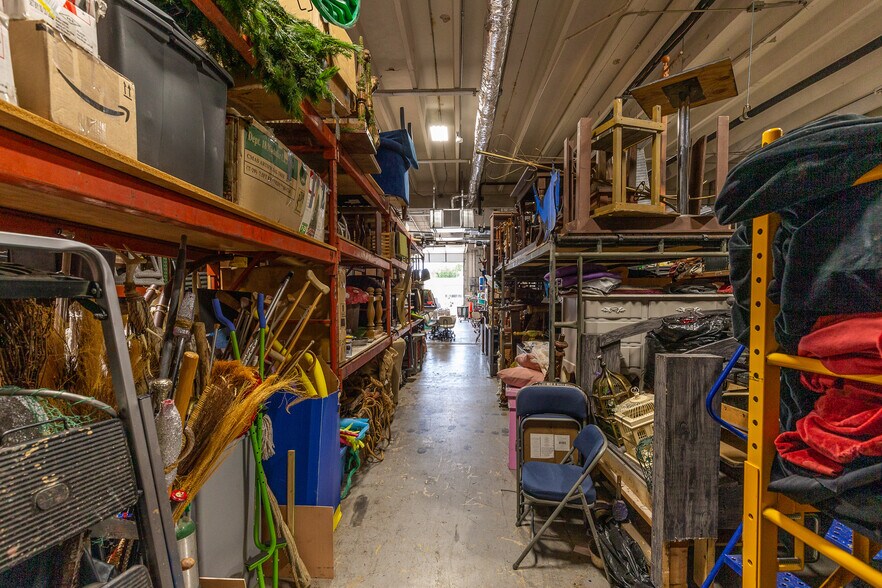 More Photos Of 2169 10th St, Sarasota Warehouse For Sale