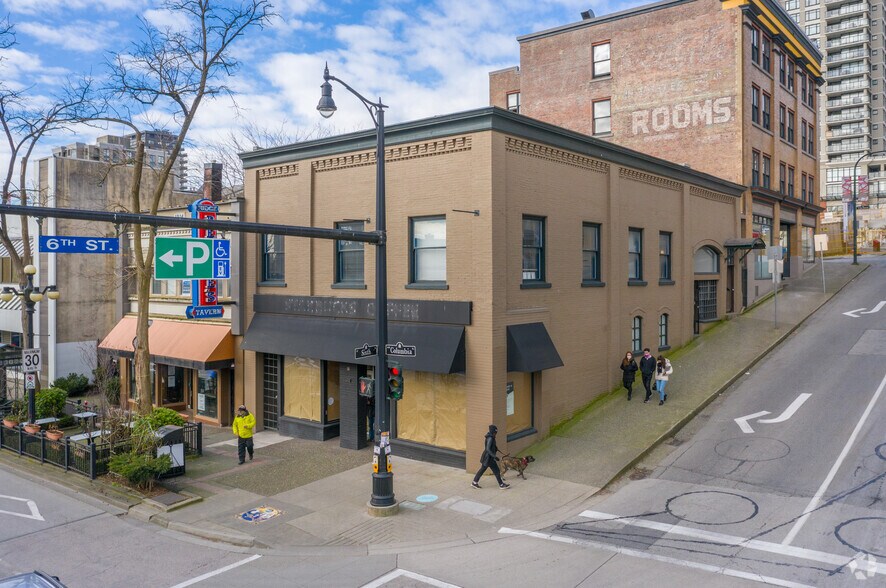 Primary Photo Of 601 Columbia St, New Westminster Storefront For Lease