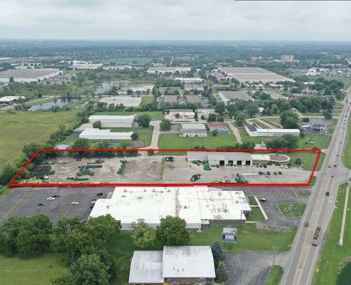 More Photos Of 1715 S Il Route 31, Mchenry Truck Terminal For Sale