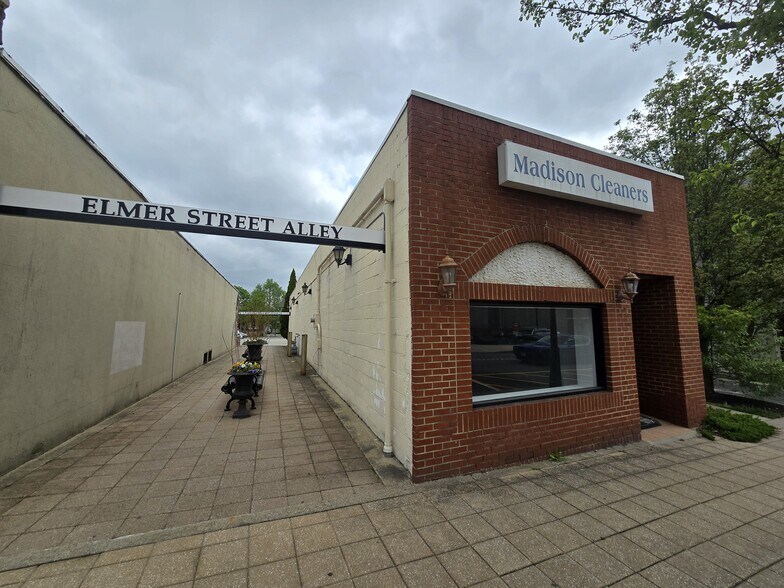 More Photos Of 88 Main St, Madison Freestanding For Sale