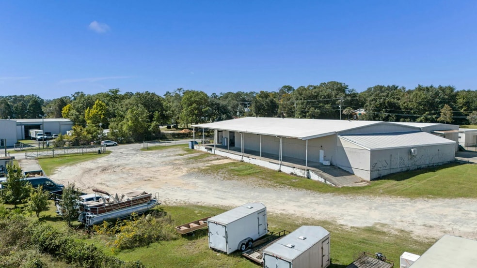 More Photos Of 1305 Dunbar Rd, Cayce Service For Lease