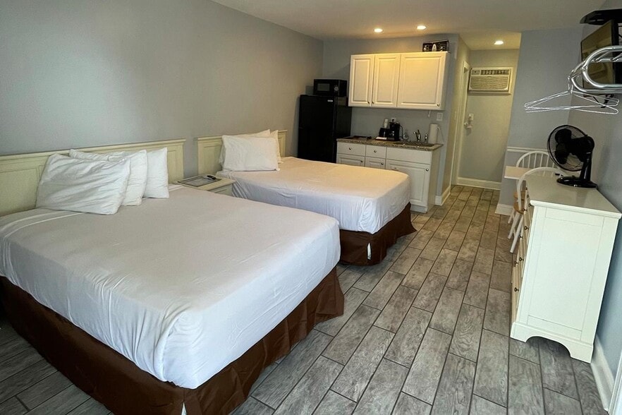 More Photos Of 4906 Ocean Ave, Wildwood Hotel For Sale