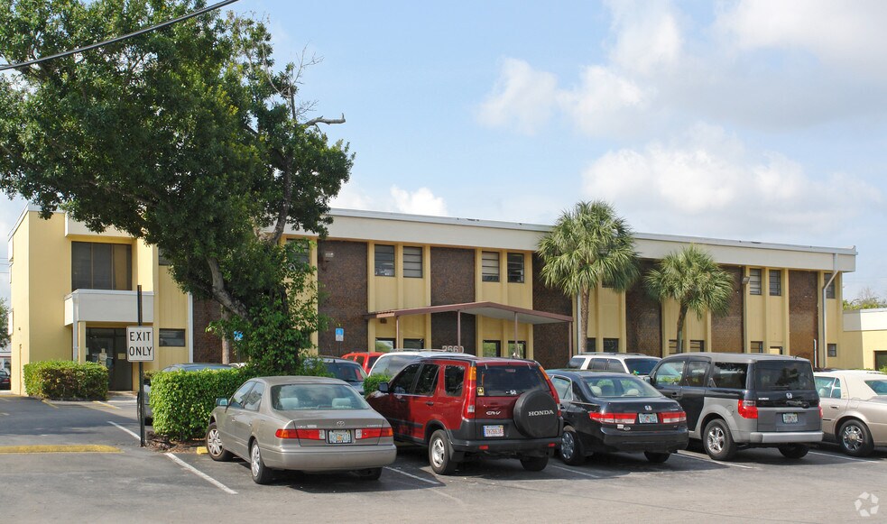 Primary Photo Of 2660 W Oakland Park Blvd, Oakland Park Office For Sale