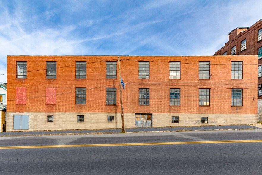 More Photos Of 1340-1400 Chestnut St, Kulpmont Manufacturing For Lease