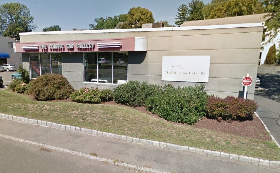 Primary Photo Of 3266 Post Rd, Southport Auto Dealership For Sale