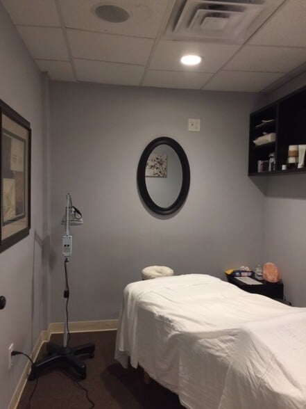 More Photos Of 465 Route 25A, Miller Place Unknown For Lease