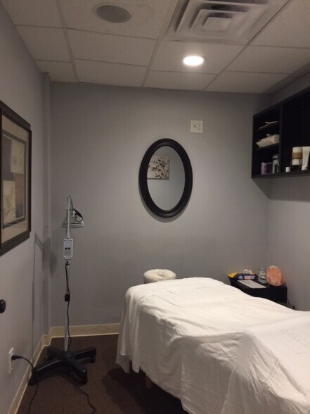 More Photos Of 465 Route 25A, Miller Place Unknown For Lease