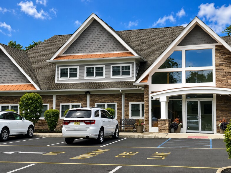 More Photos Of 186 W Veterans Hwy, Jackson Office For Sale