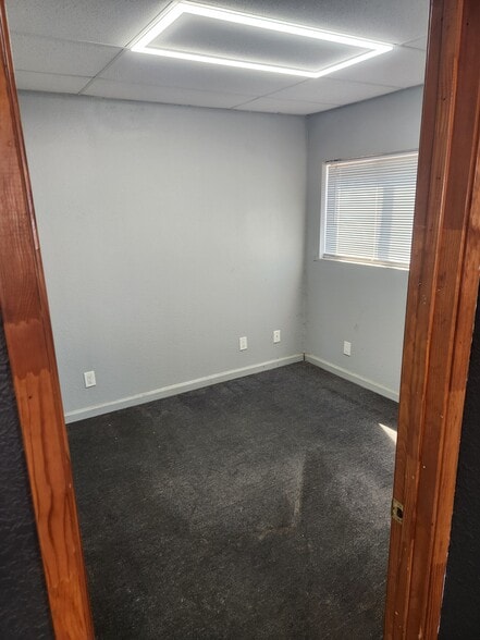 More Photos Of 6764 Avenue 304, Goshen Auto Repair For Lease