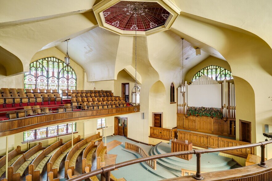 More Photos Of 531 W Ash St, Piqua Religious Facility For Sale