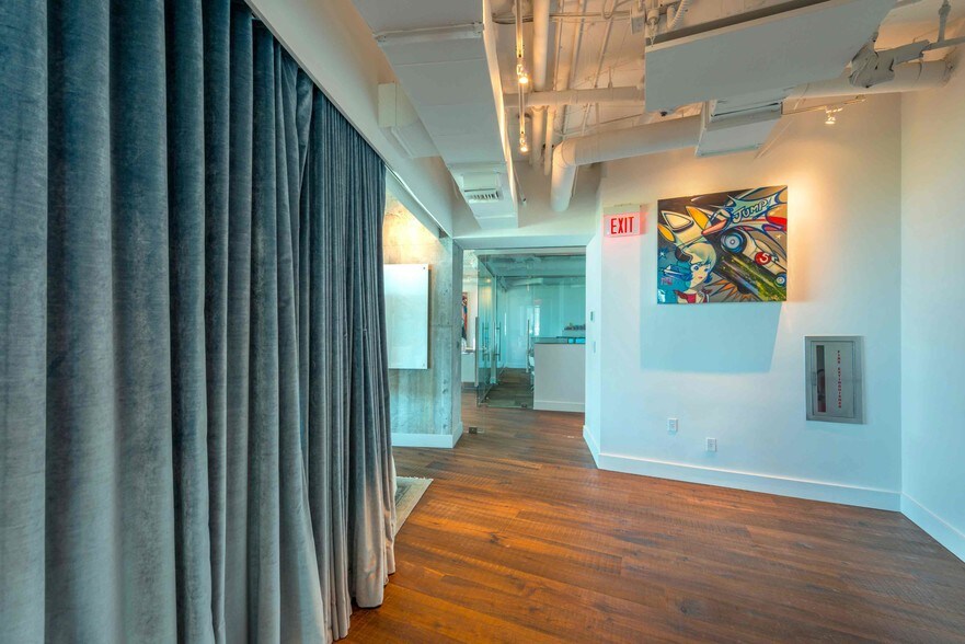 More Photos Of 900-990 Biscayne Blvd, Miami Apartments For Sale