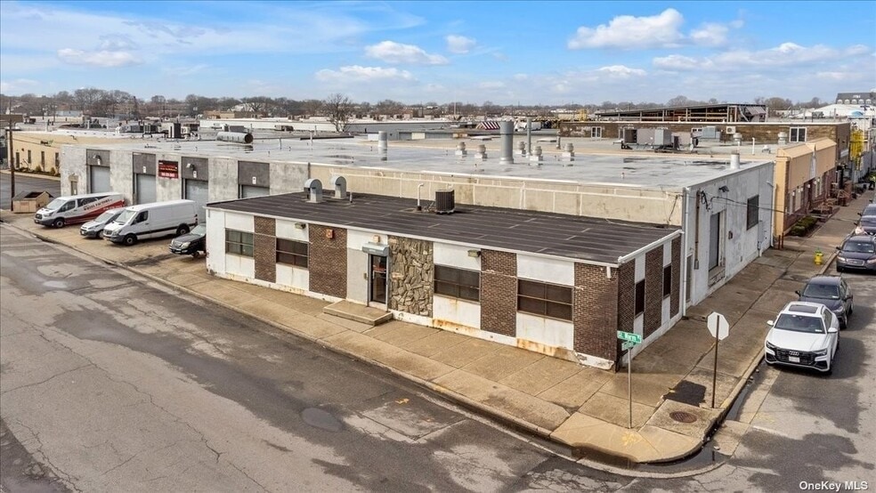 Primary Photo Of 55 Saint Mary's Pl, Freeport Distribution For Lease