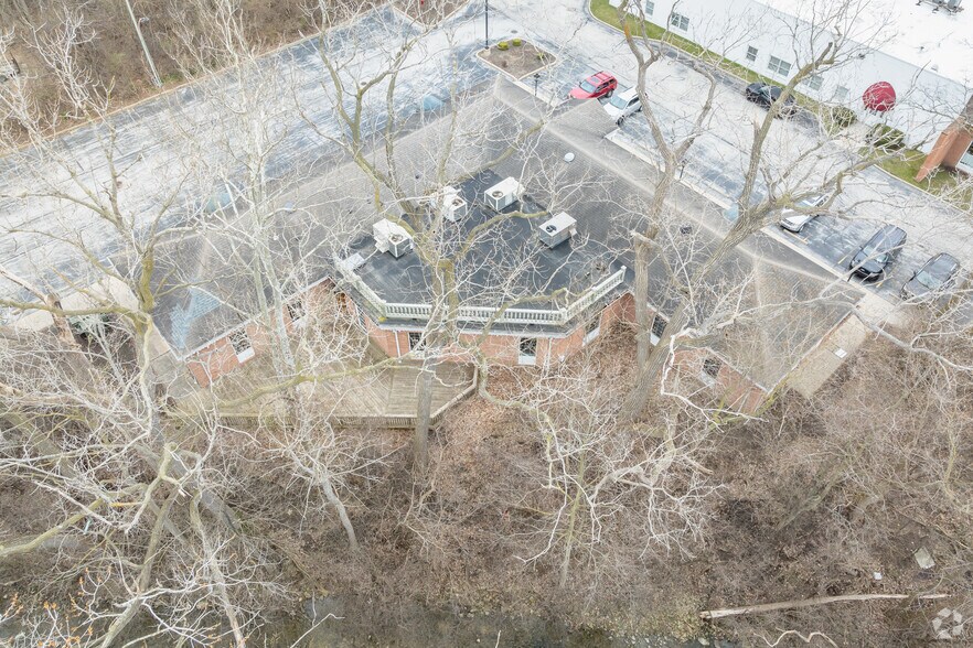 More Photos Of 6450 Monroe St, Sylvania Office For Sale