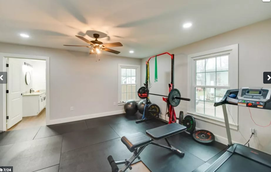 More Photos Of 105 N 6th St, Midlothian Medical For Lease