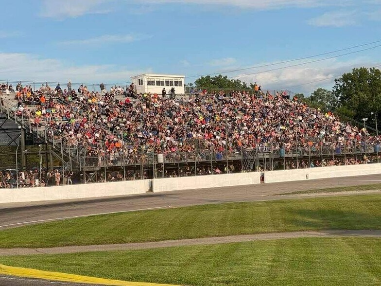 More Photos Of 779 N College Rd, Mason Racetrack For Sale