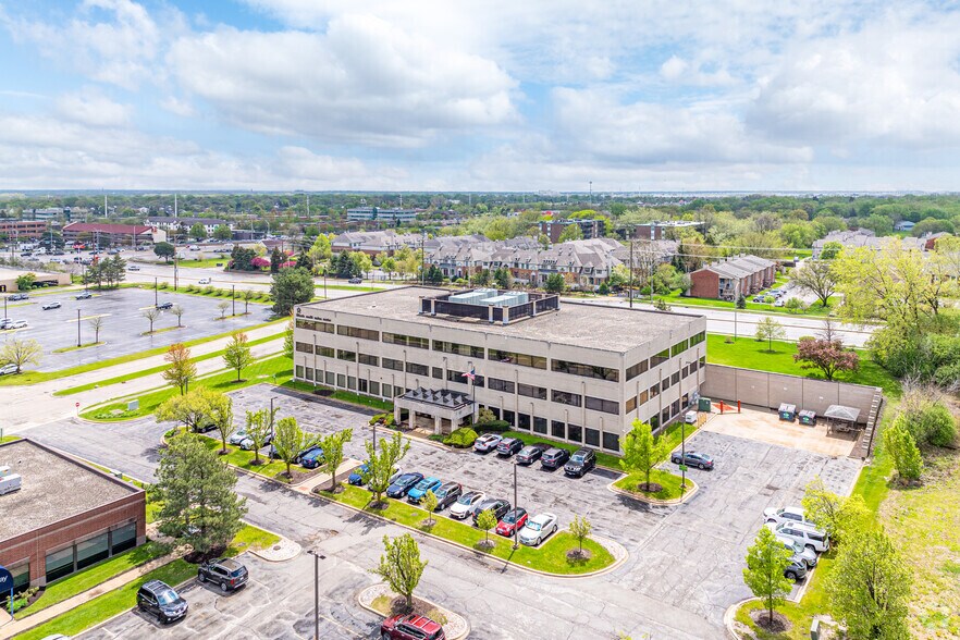 More Photos Of 1807 W Diehl Rd, Naperville Office For Lease