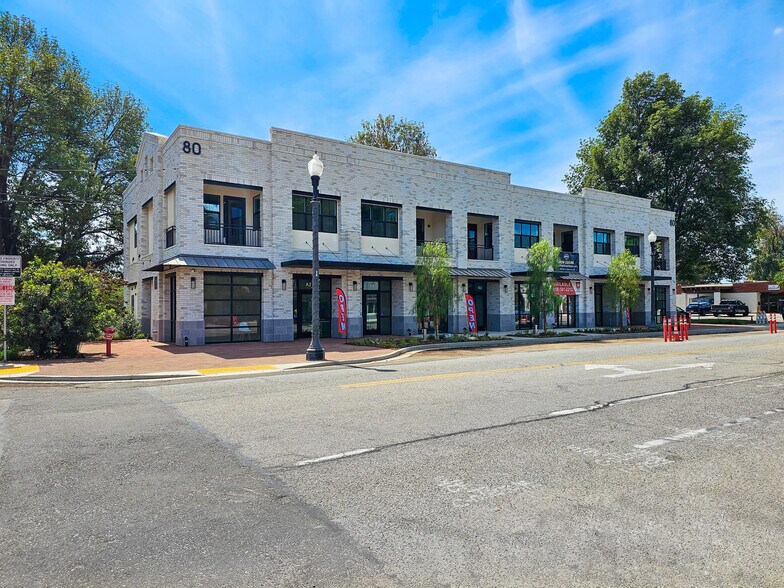 More Photos Of 80-250 E High St, Moorpark Restaurant For Lease