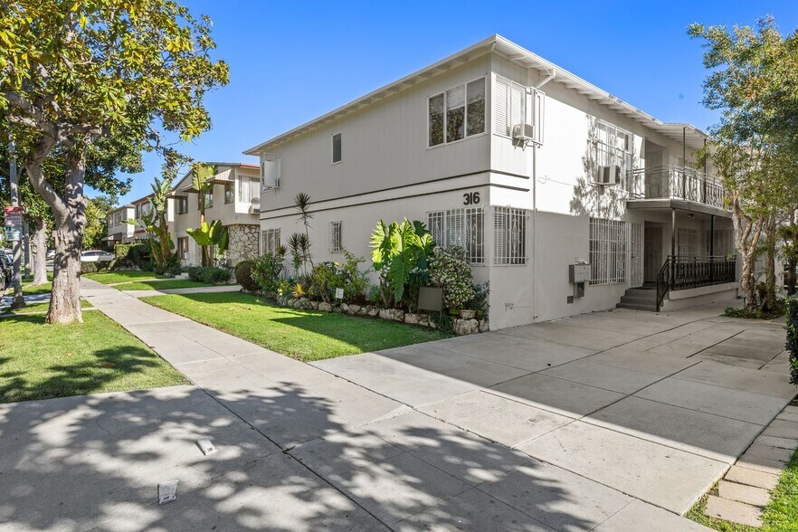 More Photos Of 316 S Doheny Dr, Beverly Hills Apartments For Sale