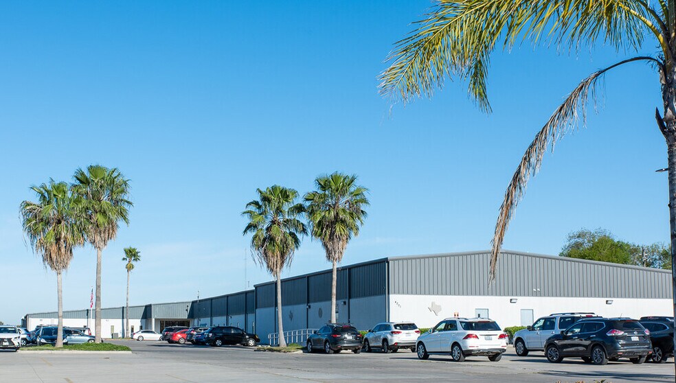 More Photos Of 4201 Greenwood Dr, Corpus Christi Office For Sale