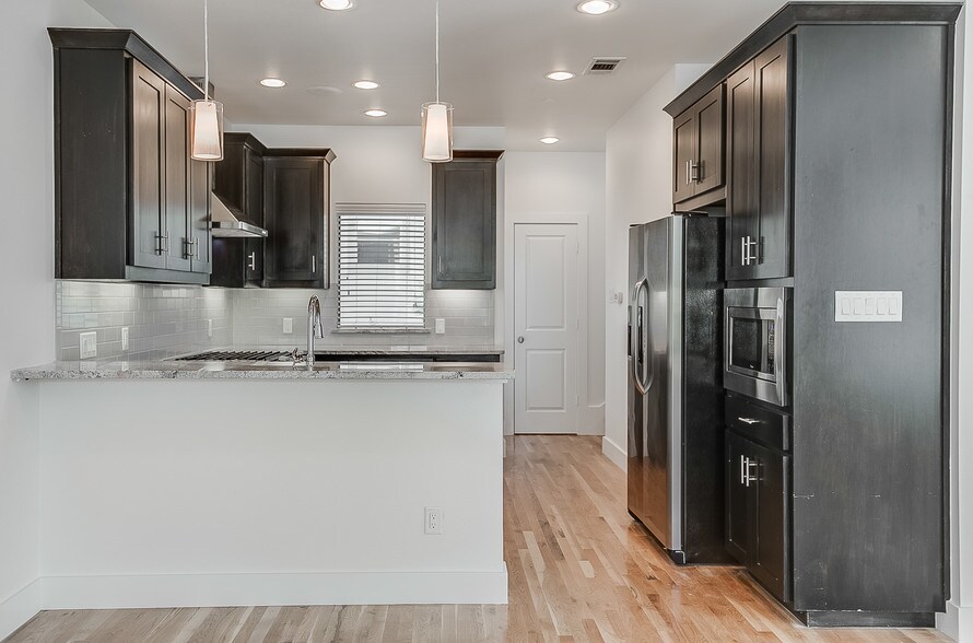 More Photos Of 4950 Cedar Springs Rd, Dallas Apartments For Sale