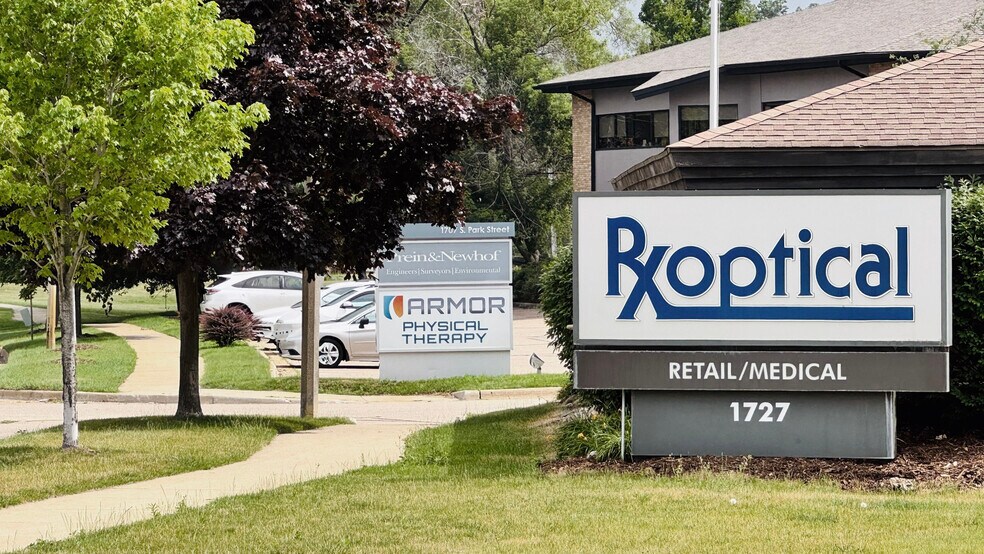 More Photos Of 1727 S Park St, Kalamazoo Medical For Sale