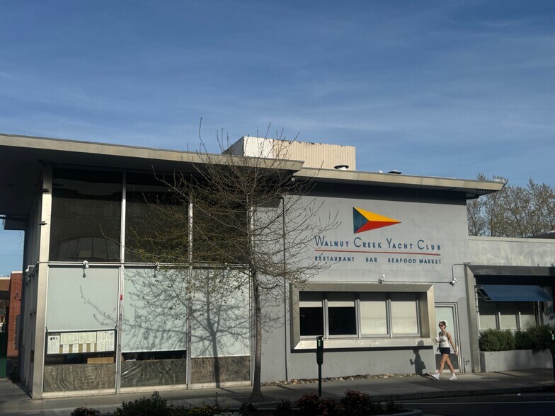 Primary Photo Of 1555 Bonanza St, Walnut Creek Restaurant For Sale