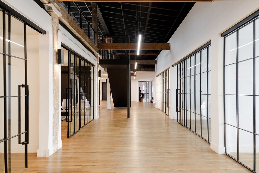 More Photos Of 128-152 32nd St, Brooklyn Office For Lease