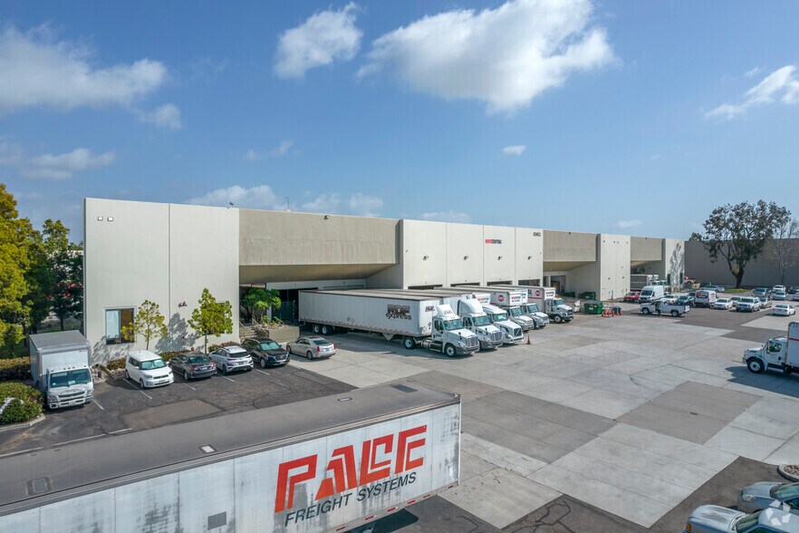 More Photos Of 8963 Carroll Way, San Diego Warehouse For Lease