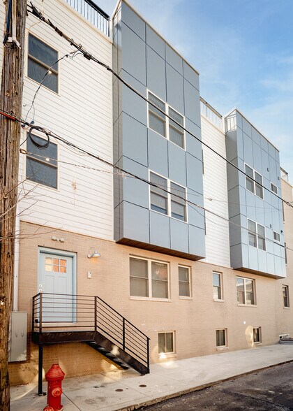 More Photos Of 2647 Jasper St, Philadelphia Storefront Retail Residential For Sale