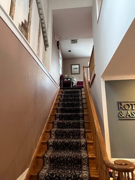 More Photos Of 18 Kings Hwy W, Haddonfield Office For Lease