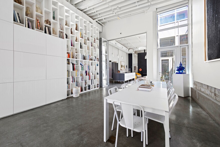 More Photos Of 47 4th St, Brooklyn Flex For Sale