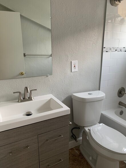 More Photos Of 1350 Kingston St, Aurora Apartments For Sale