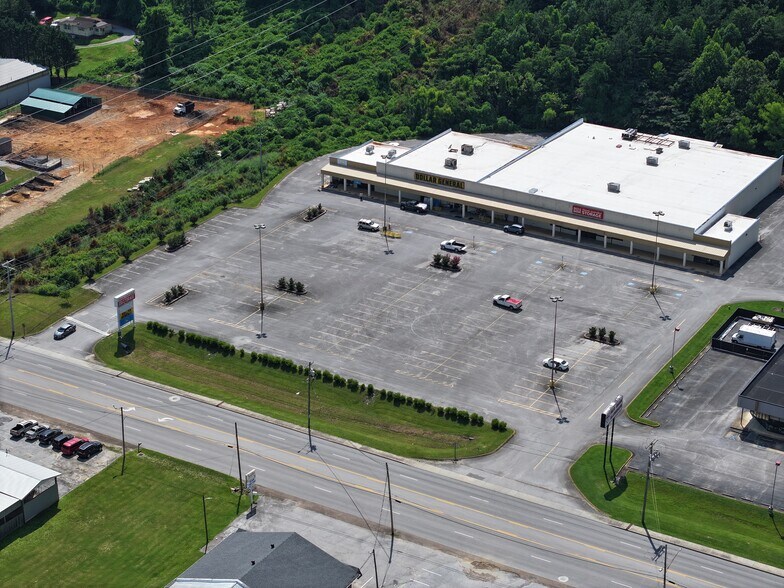 More Photos Of 4707 Dayton Blvd, Chattanooga Unknown For Lease