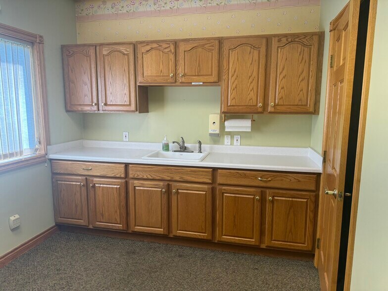 More Photos Of 7055 Tower Rd, Battle Creek Office For Sale